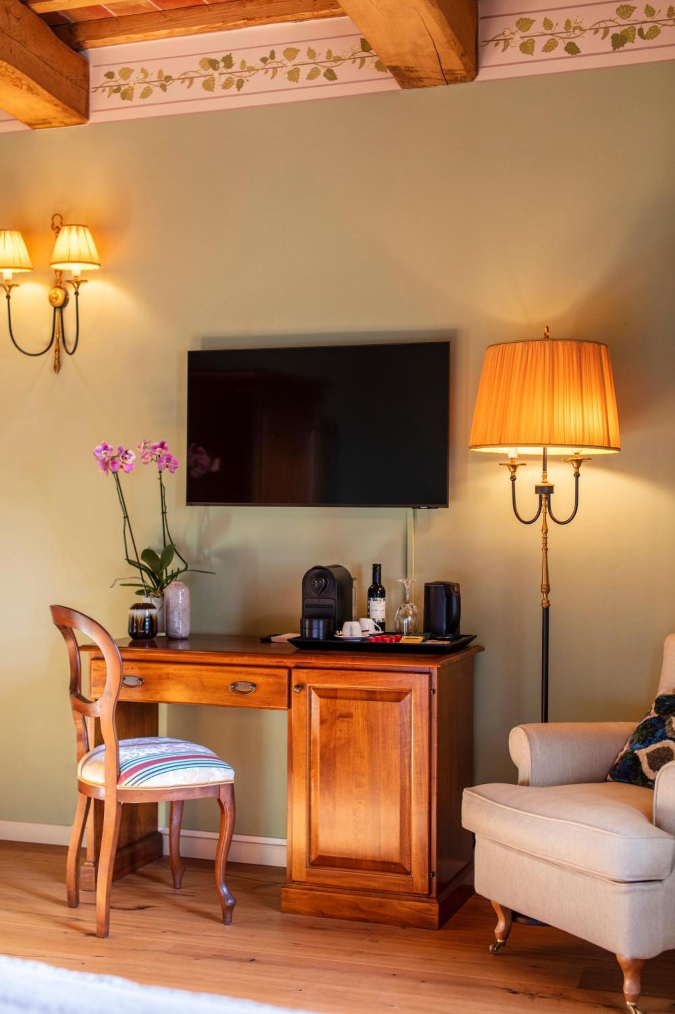 Palazzo Tiglio - A Small Luxury Hotels Of The World San Pancrazio  Bagian luar foto